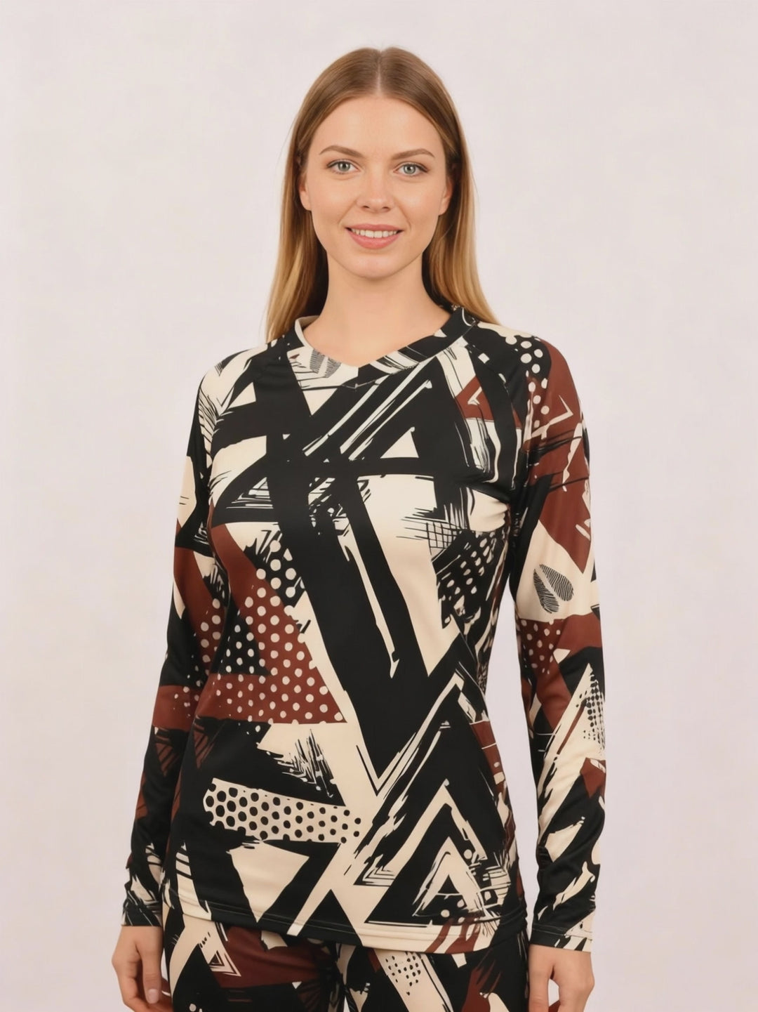 ALTRE Camo Women's Performance Long Sleeve T-Shirt